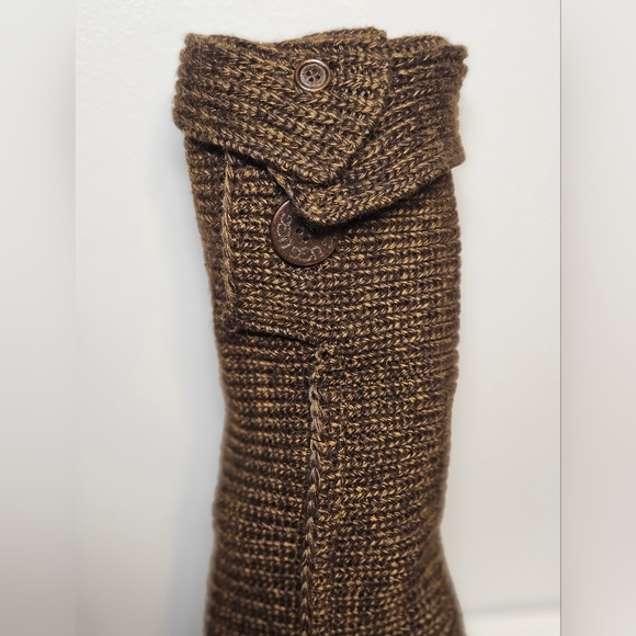 UGG Women's Classic Cardy Boots, Chocolate, US Sz 9 - Picture 16 of 16